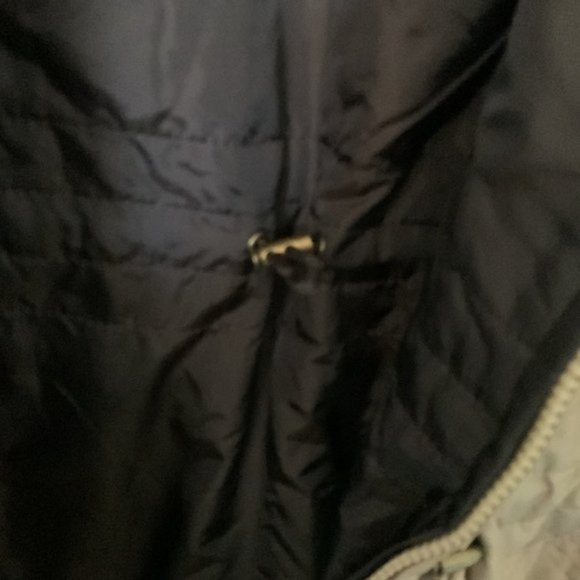 Lightweight reversible brown/beige vest - Picture 6 of 8